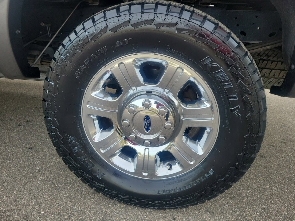 Used 2015 Ford F250 Lariat w/ Chrome Package image 26