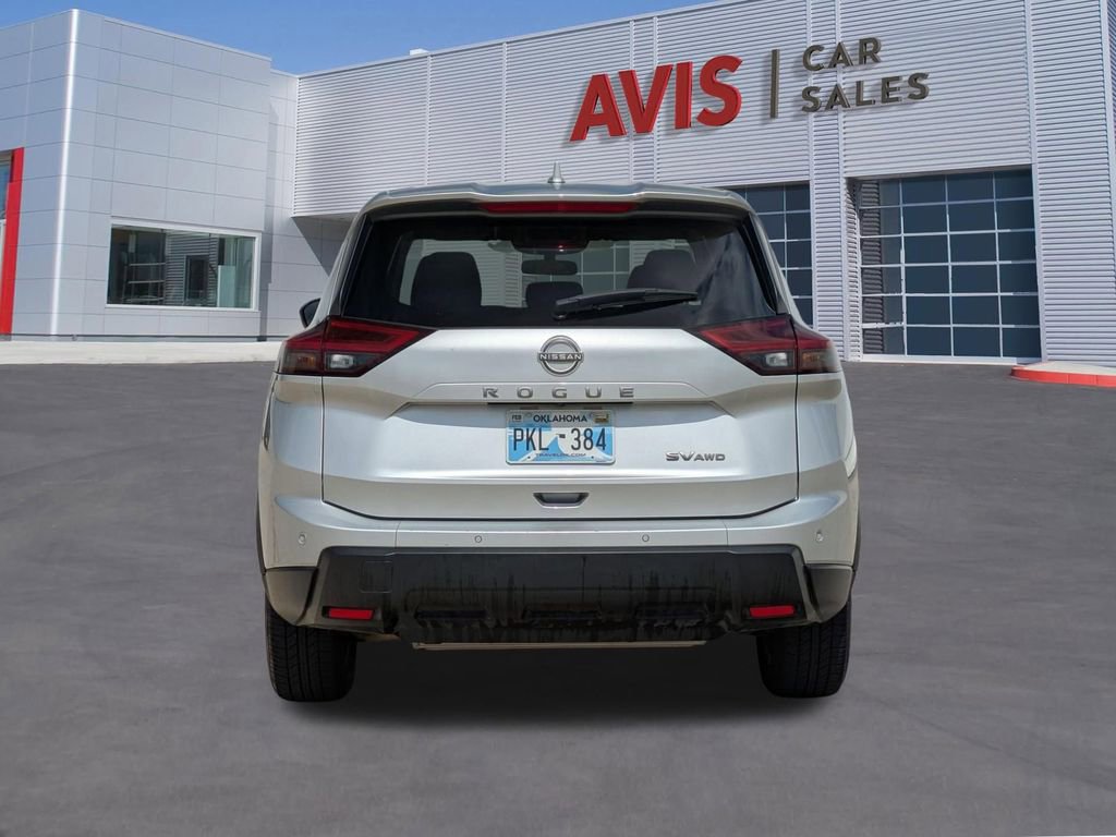 Used 2024 Nissan Rogue SV image 7