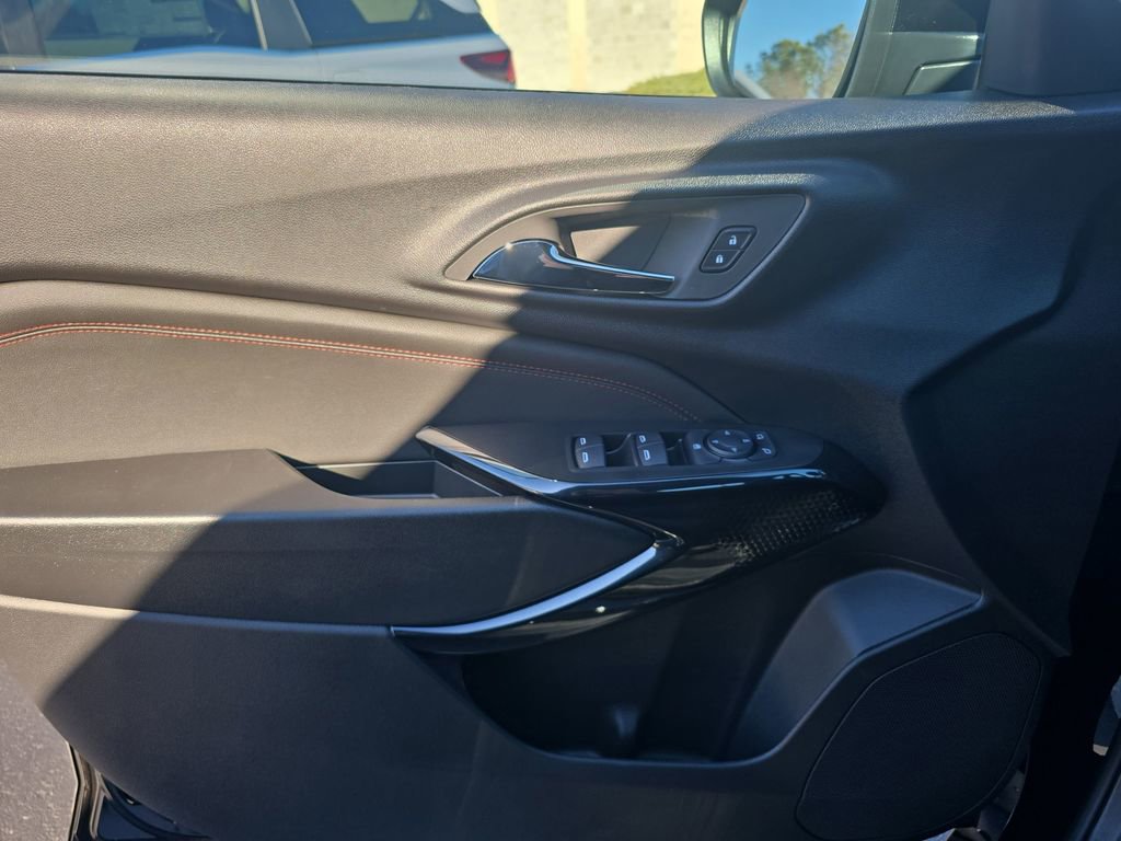 New 2026 Chevrolet Trax RS w/ Driver Confidence Package image 27