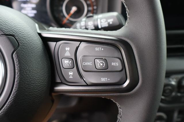 Used 2026 Jeep Wrangler Unlimited Rubicon AWD/4WD image 22