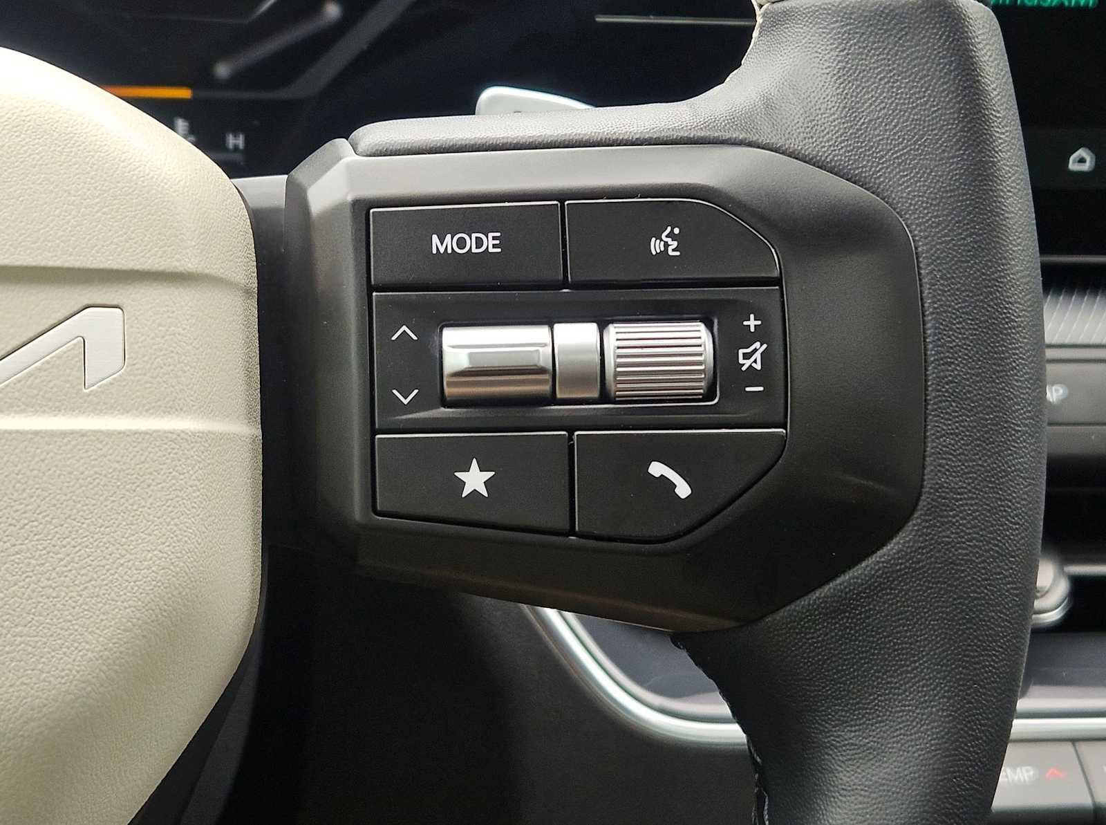Certified 2025 Kia K4 GT-Line w/ GT-Line Premium Package FWD image 23
