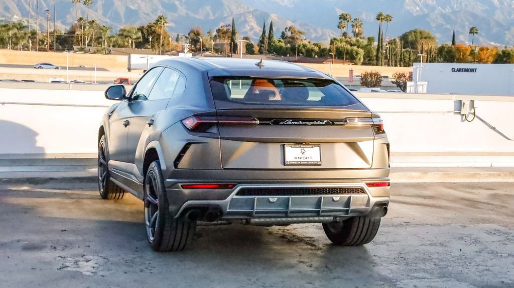 Used 2022 Lamborghini Urus image 4