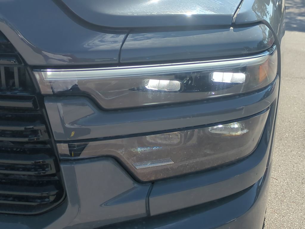 New 2026 RAM 3500 Laramie AWD/4WD image 10