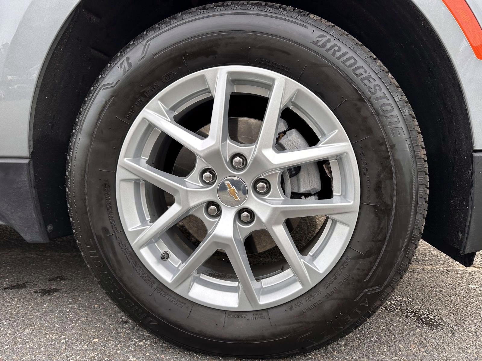 Used 2024 Chevrolet Equinox LS w/ LS Convenience Package AWD/4WD image 6