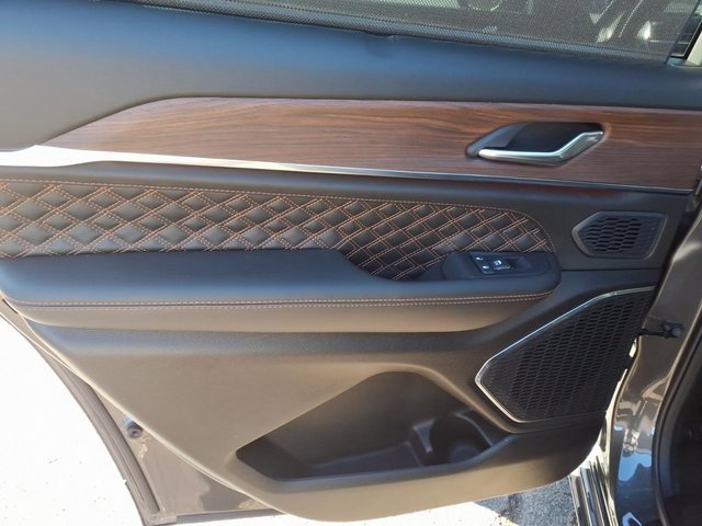 New 2025 Jeep Grand Cherokee L Summit image 11