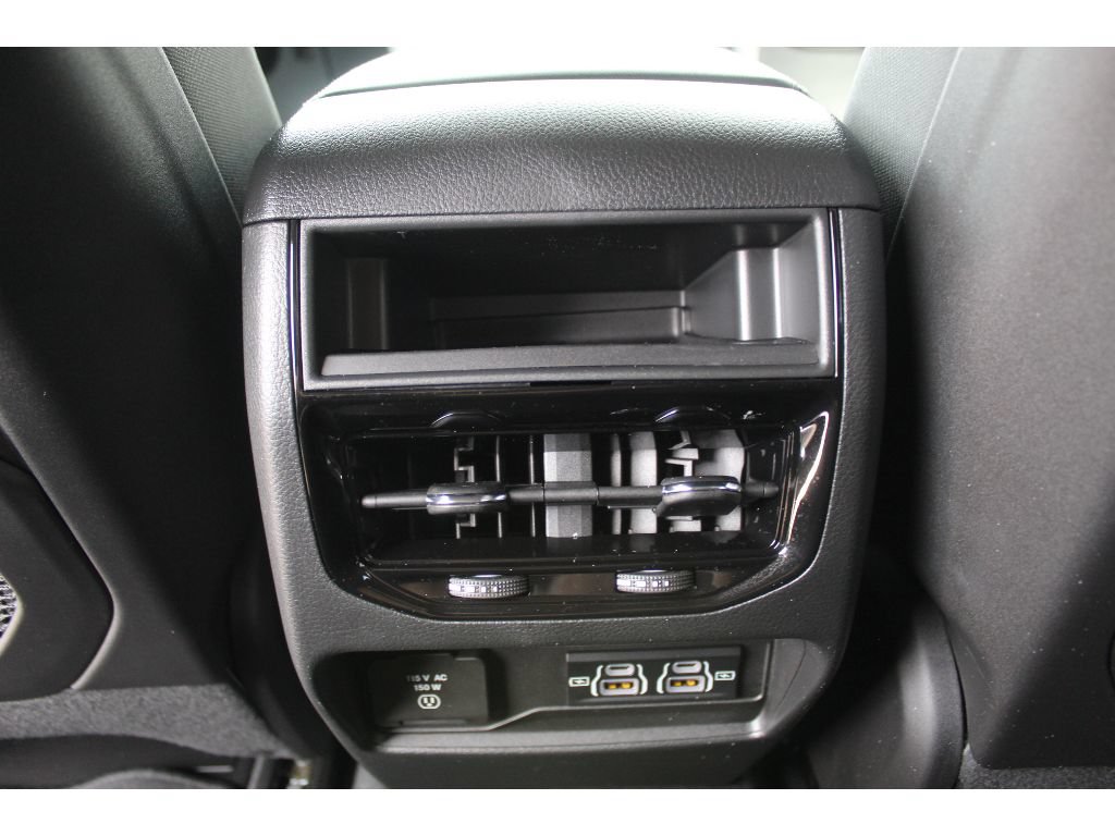 New 2026 Jeep Grand Cherokee Laredo X AWD/4WD image 16