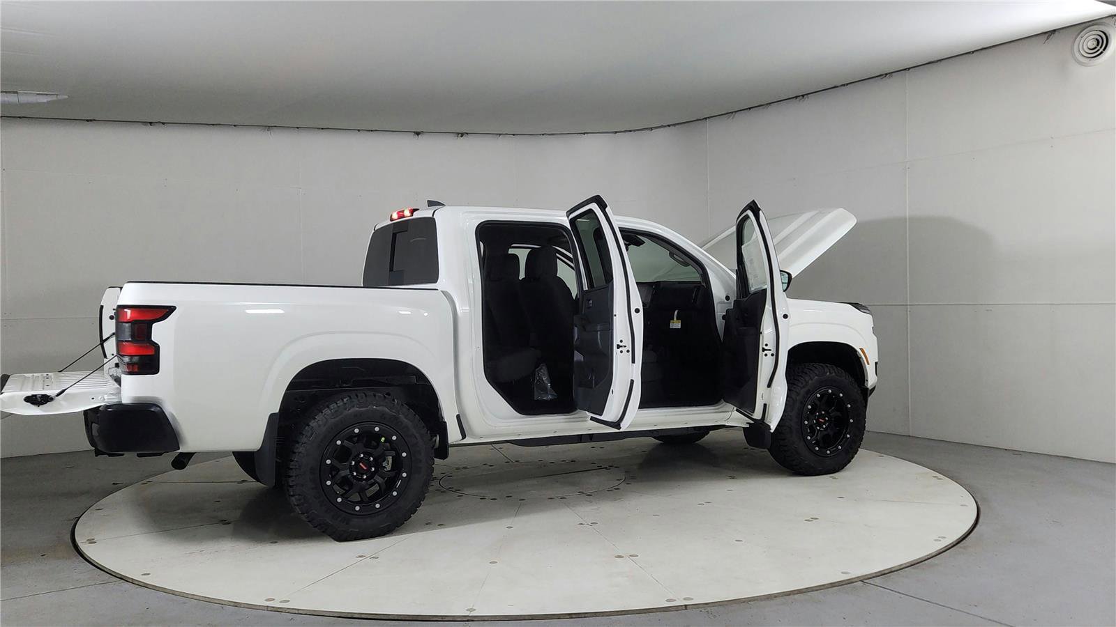 New 2026 Nissan Frontier S w/ Tow Package image 12