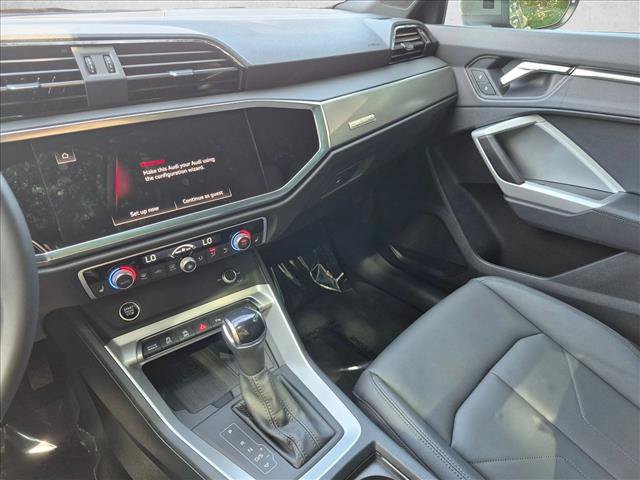 Certified 2025 Audi Q3 2.0T Premium w/ Convenience Package AWD/4WD image 14