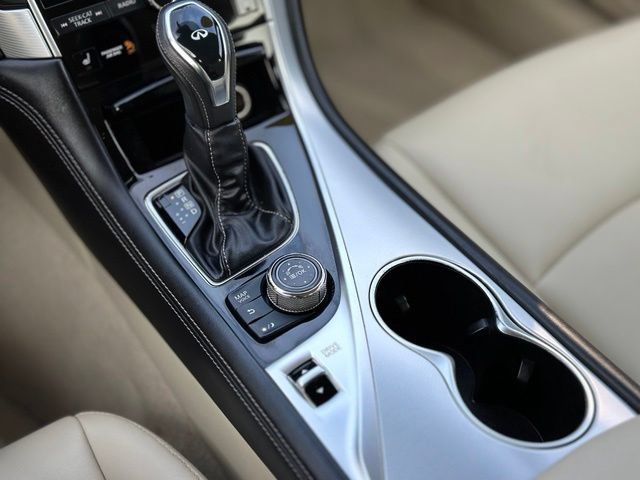 Used 2019 INFINITI Q50 Luxe w/ Essential Package (3.0T Luxe) AWD/4WD image 12