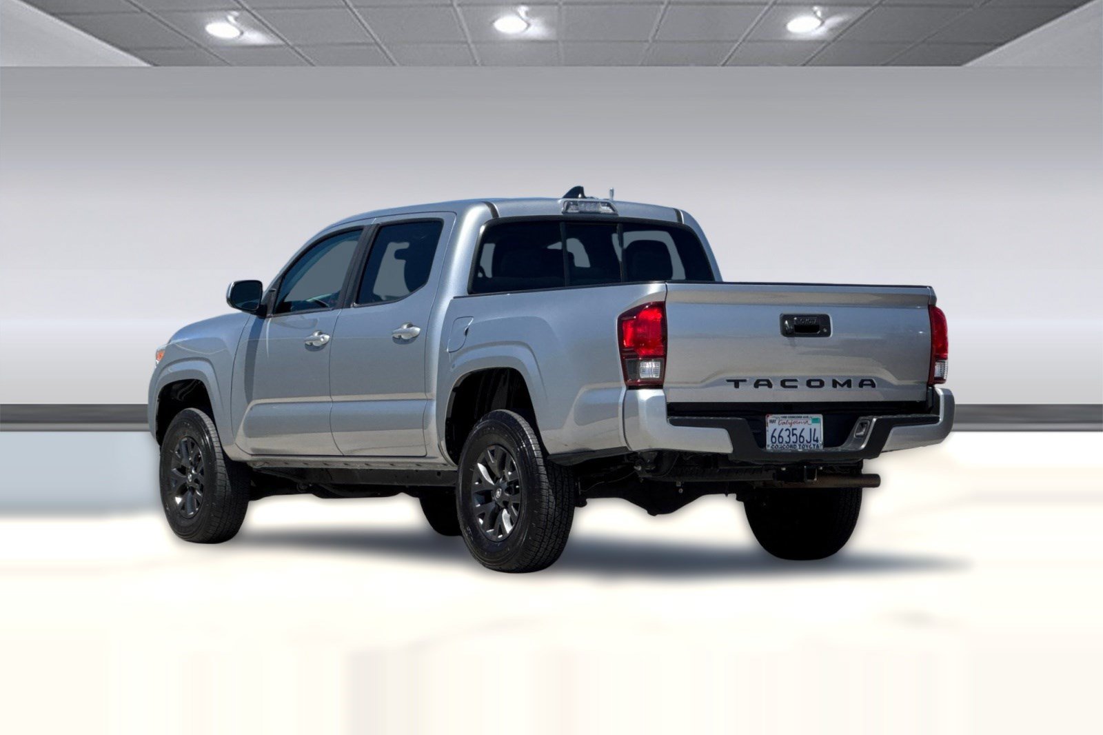 Certified 2021 Toyota Tacoma SR w/ SR Convenience Package RWD image 3