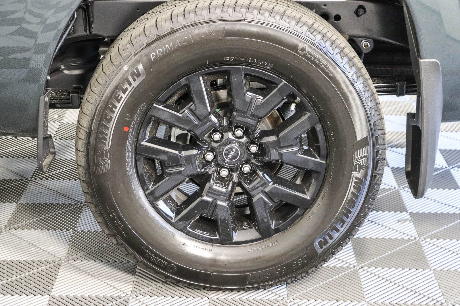 New 2027 Nissan Frontier SV w/ Tow Package RWD image 12
