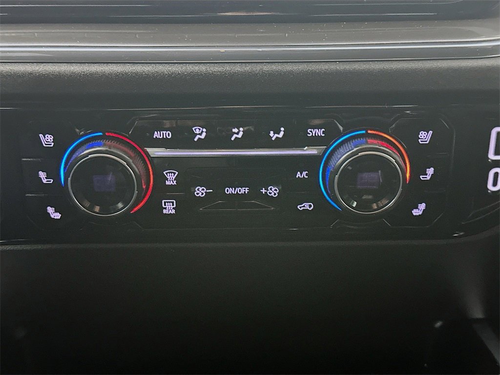 Used 2024 Chevrolet Silverado 3500 High Country w/ High Country Premium Package image 18