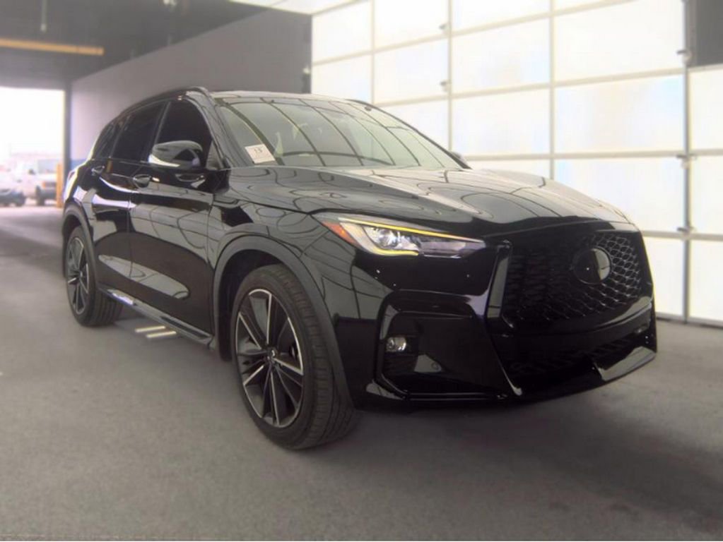 Used 2023 INFINITI QX50 Sport FWD image 4