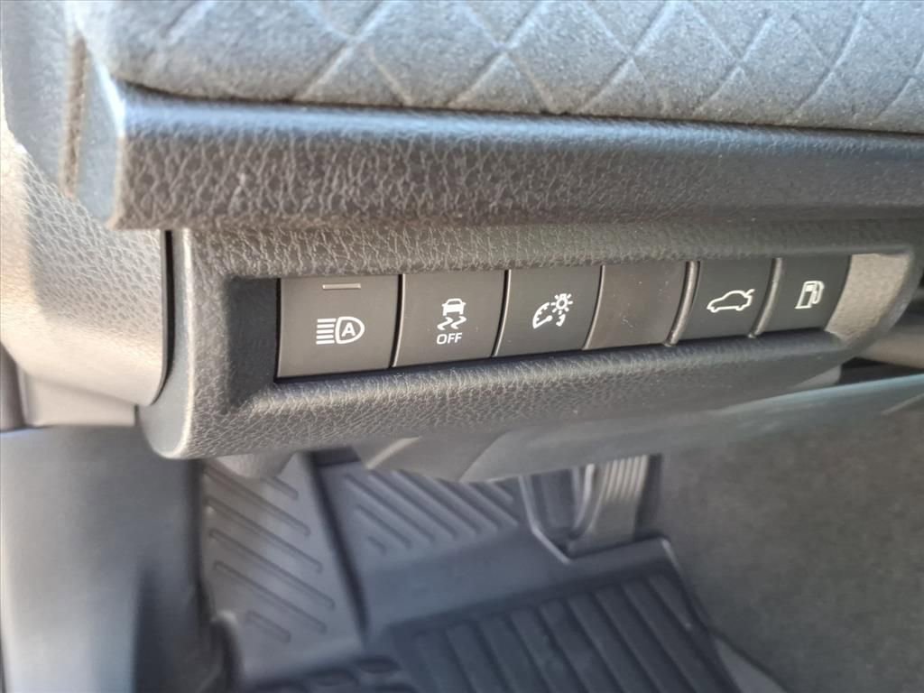 New 2025 Toyota Camry XLE image 10