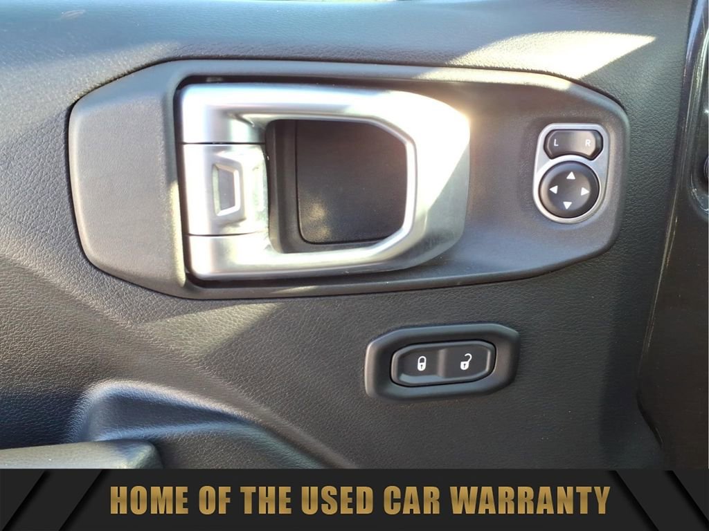 Used 2019 Jeep Wrangler Sport image 13