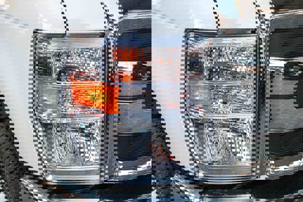 New 2026 Ford E-350 and Econoline 350 Super Duty w/ Power Equipment Group image 4