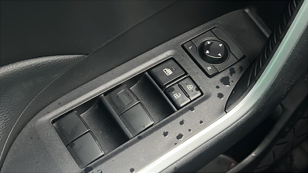 Used 2023 Toyota RAV4 LE FWD image 18