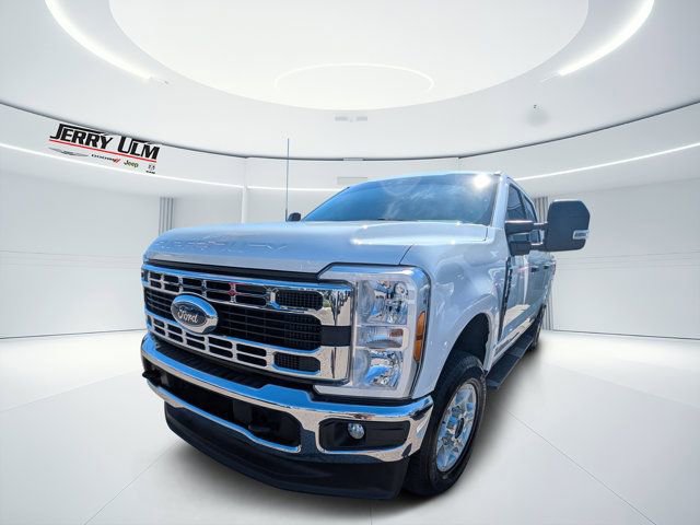 Used 2025 Ford F250 XLT image 5
