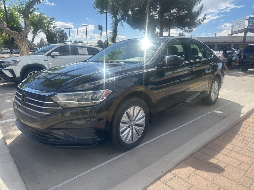 Used 2019 Volkswagen Jetta S image 1