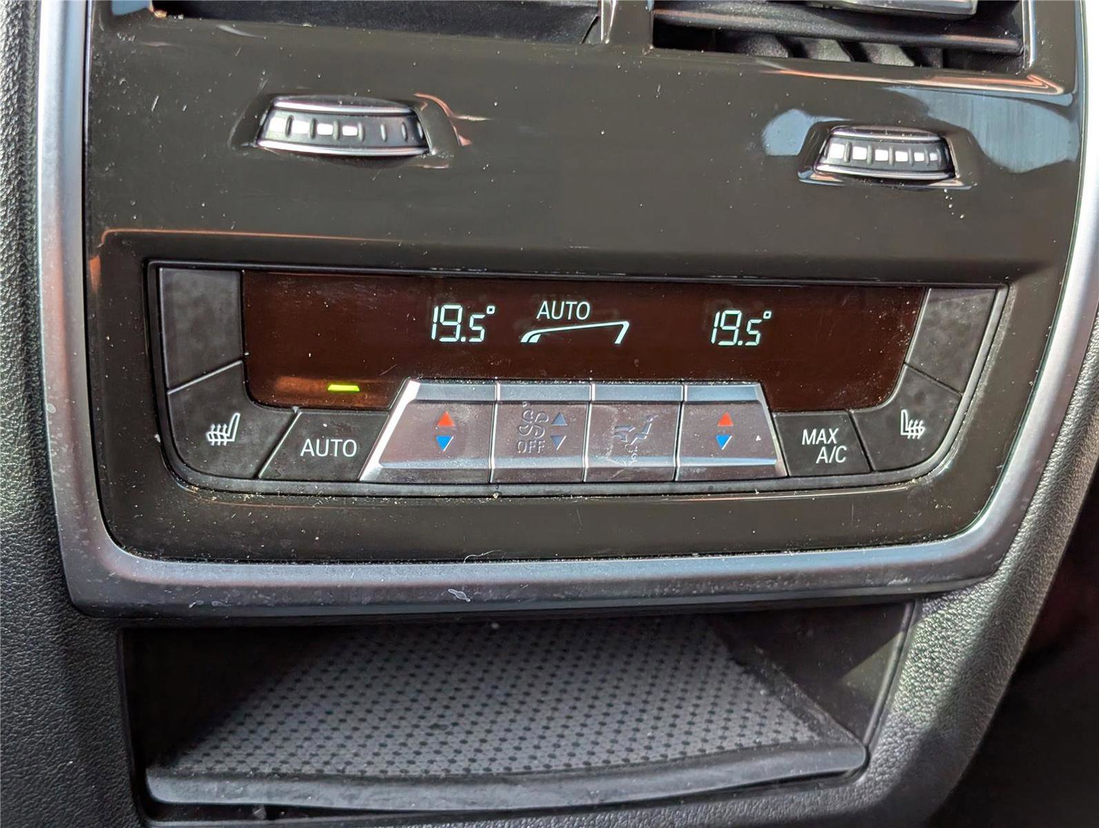 Used 2025 BMW X5 xDrive50e image 17