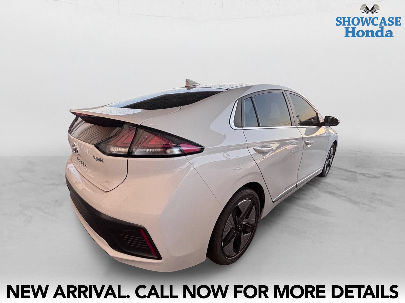 Used 2021 Hyundai Ioniq SEL FWD image 5