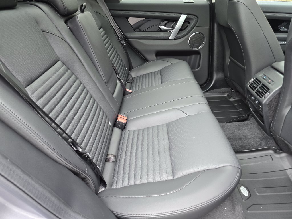 New 2025 Land Rover Discovery Sport S AWD/4WD image 18