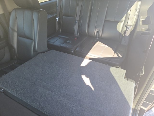 Used 2012 GMC Yukon XL SLT w/ SLT-2 Equipment Package image 14