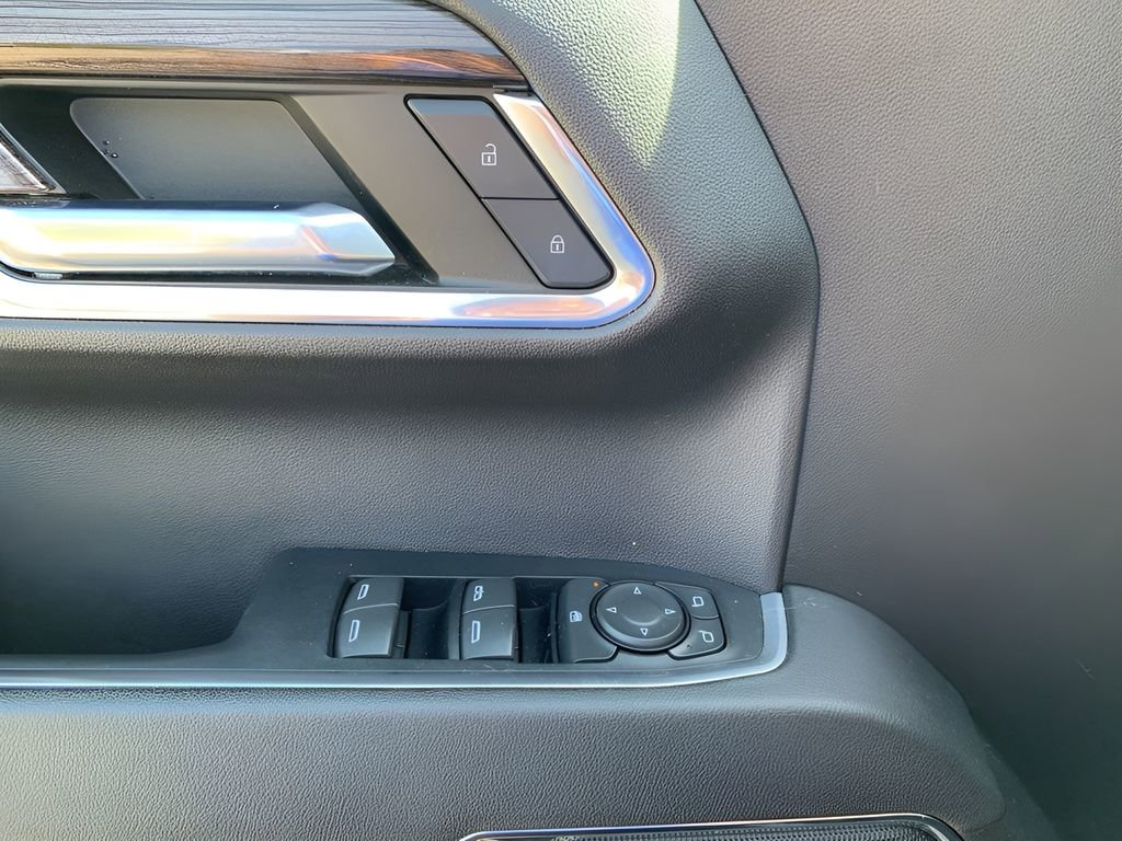Used 2023 Chevrolet Silverado 1500 RST image 12