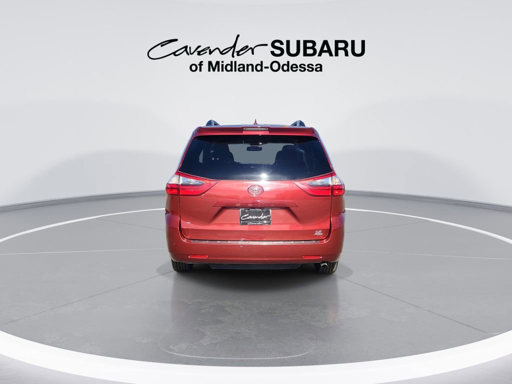 Used 2020 Toyota Sienna LE image 7