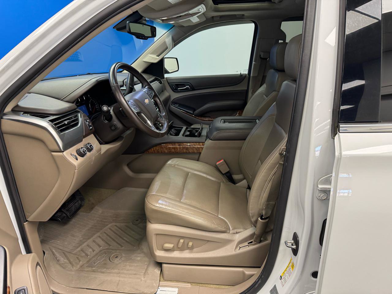 Used 2016 Chevrolet Suburban LTZ image 15