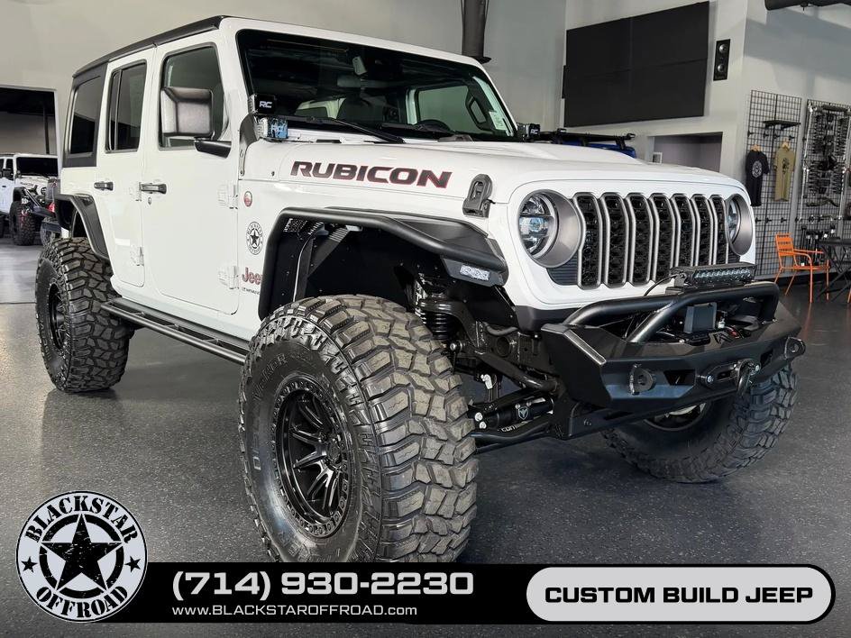 Used 2025 Jeep Wrangler Unlimited Rubicon AWD/4WD image 2