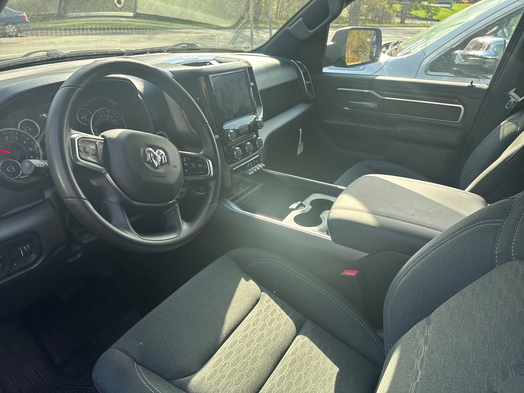 Used 2025 RAM 1500 Big Horn AWD/4WD image 9