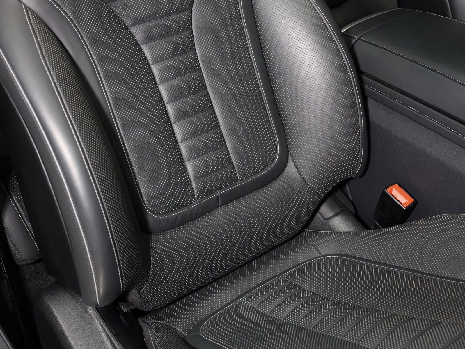 Used 2019 Mercedes-Benz S 560 Cabriolet w/ AMG Line Exterior image 20