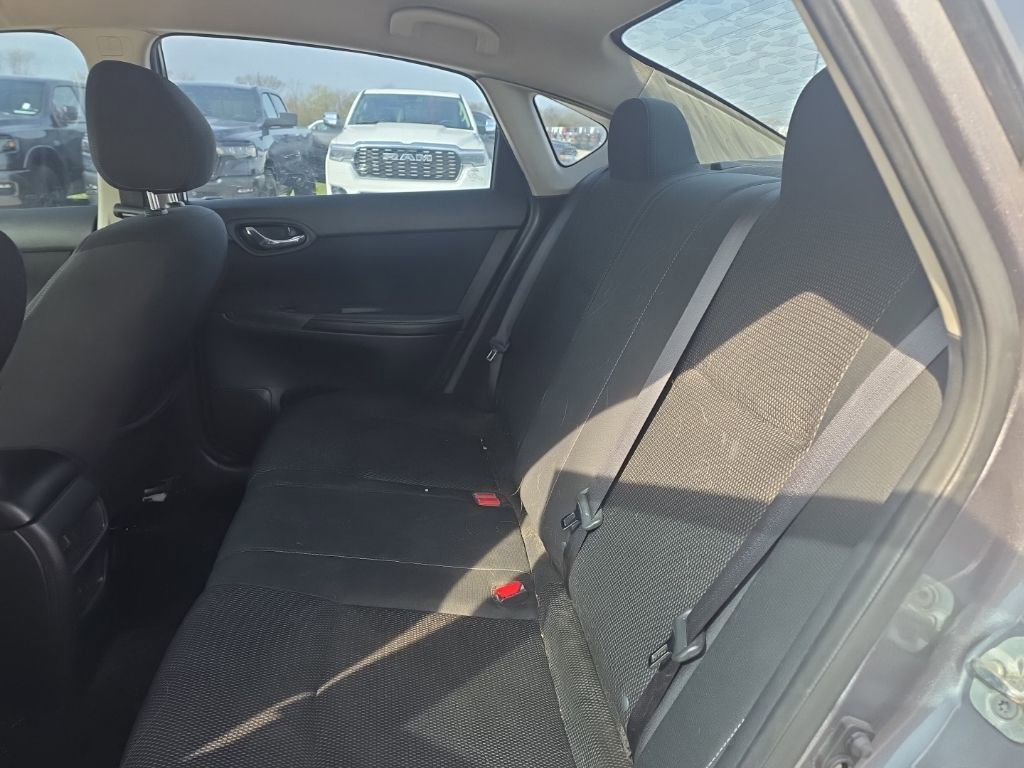 Used 2019 Nissan Sentra S image 10
