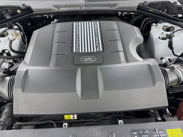 Used 2023 Land Rover Defender 110 V8 AWD/4WD image 32