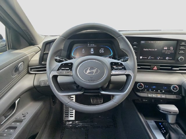 Certified 2026 Hyundai Elantra Sport FWD image 22