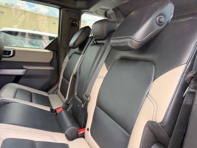 Used 2023 Ford Bronco Wildtrak AWD/4WD image 19