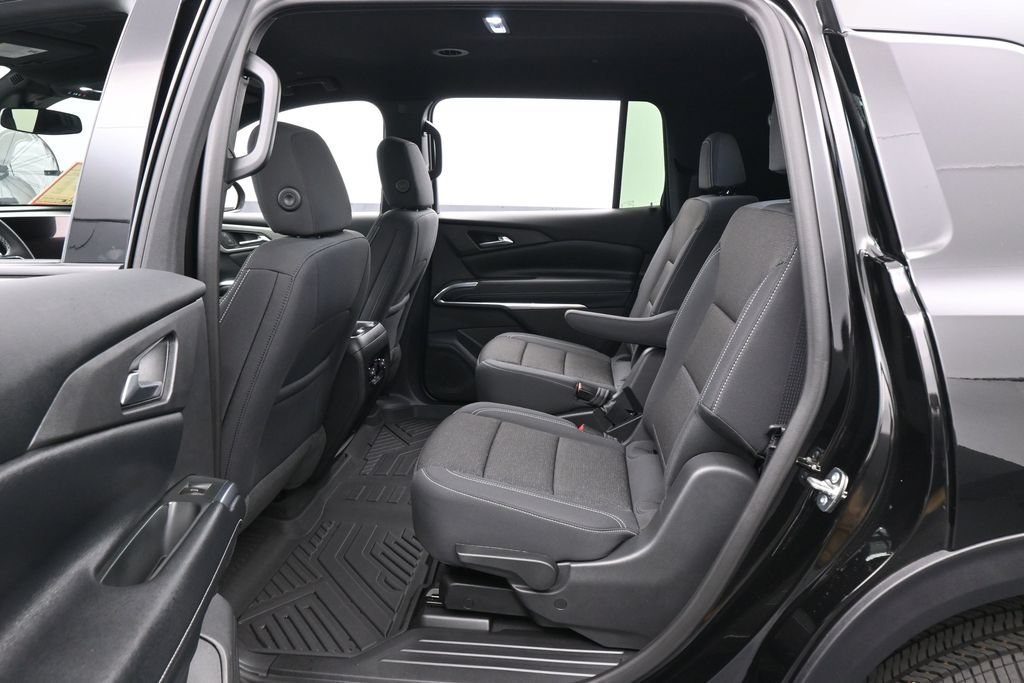 Used 2026 Chevrolet Traverse LT FWD image 30