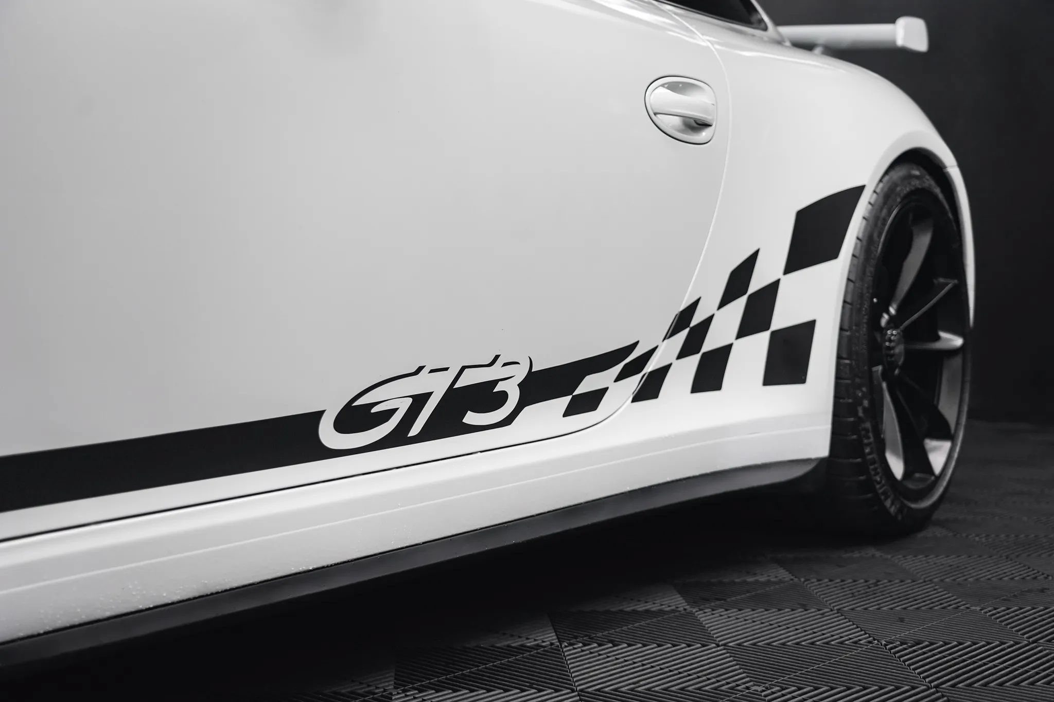 Used 2015 Porsche 911 GT3 RWD image 6