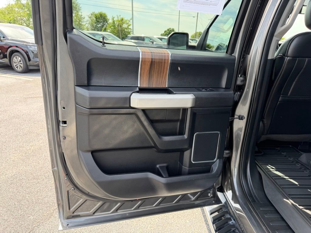 Used 2017 Ford F150 Lariat AWD/4WD image 18