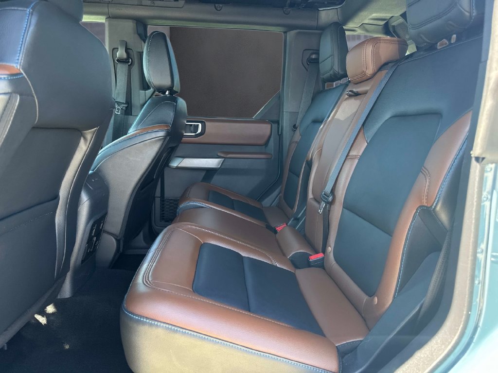 Used 2023 Ford Bronco Outer Banks AWD/4WD image 15
