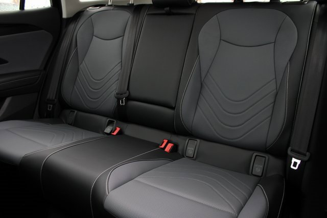 New 2026 Volkswagen Tiguan SE image 7