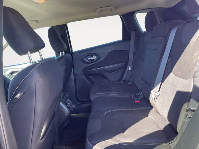 Used 2015 Jeep Cherokee Latitude image 13