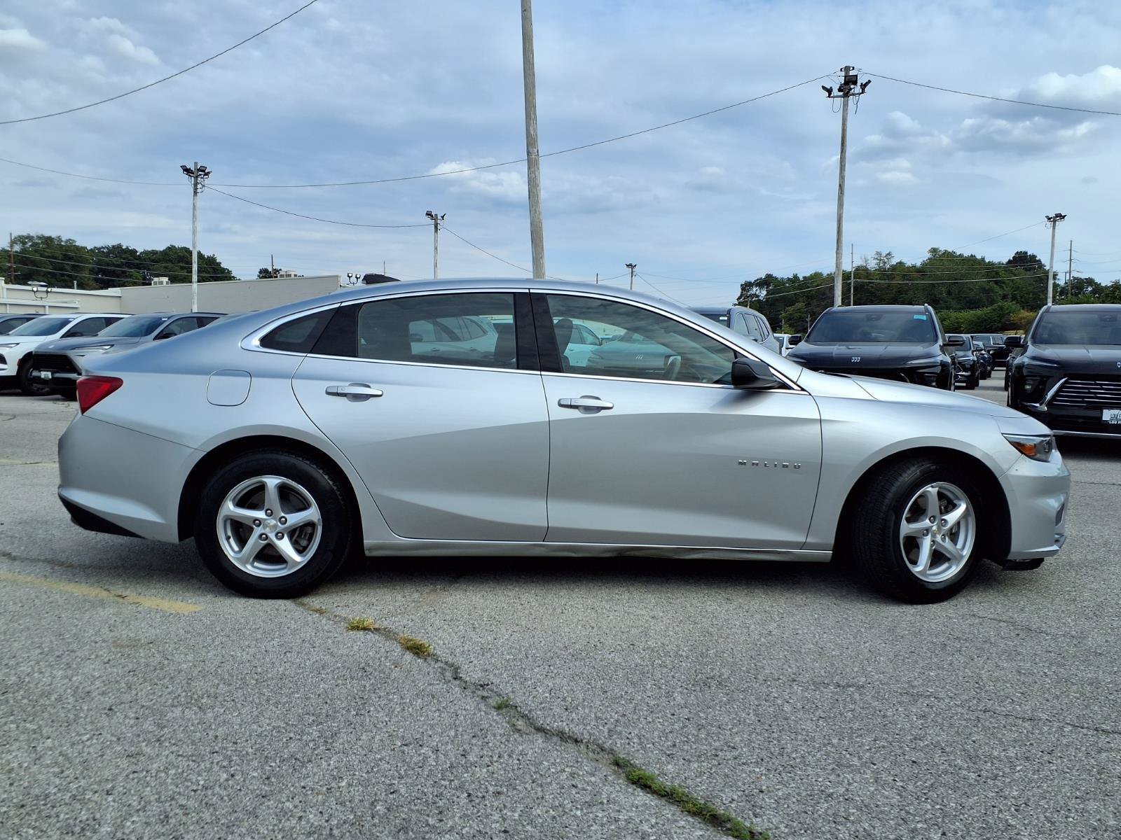 Used 2017 Chevrolet Malibu LS FWD image 32