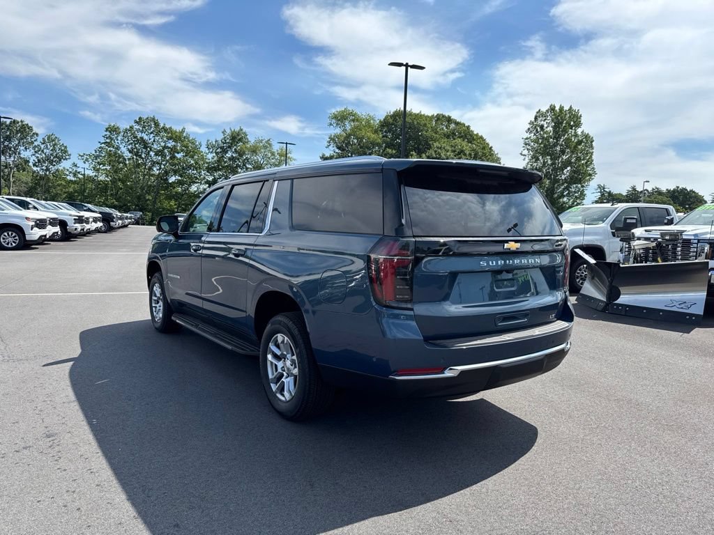 New 2026 Chevrolet Suburban LT AWD/4WD image 8