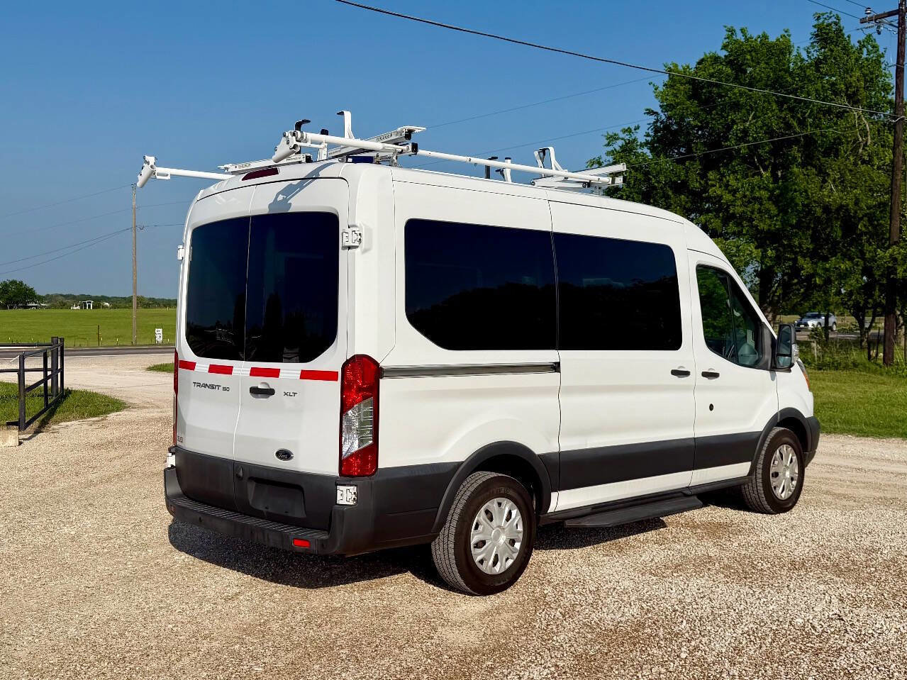 Used 2017 Ford Transit 150 XLT RWD image 5