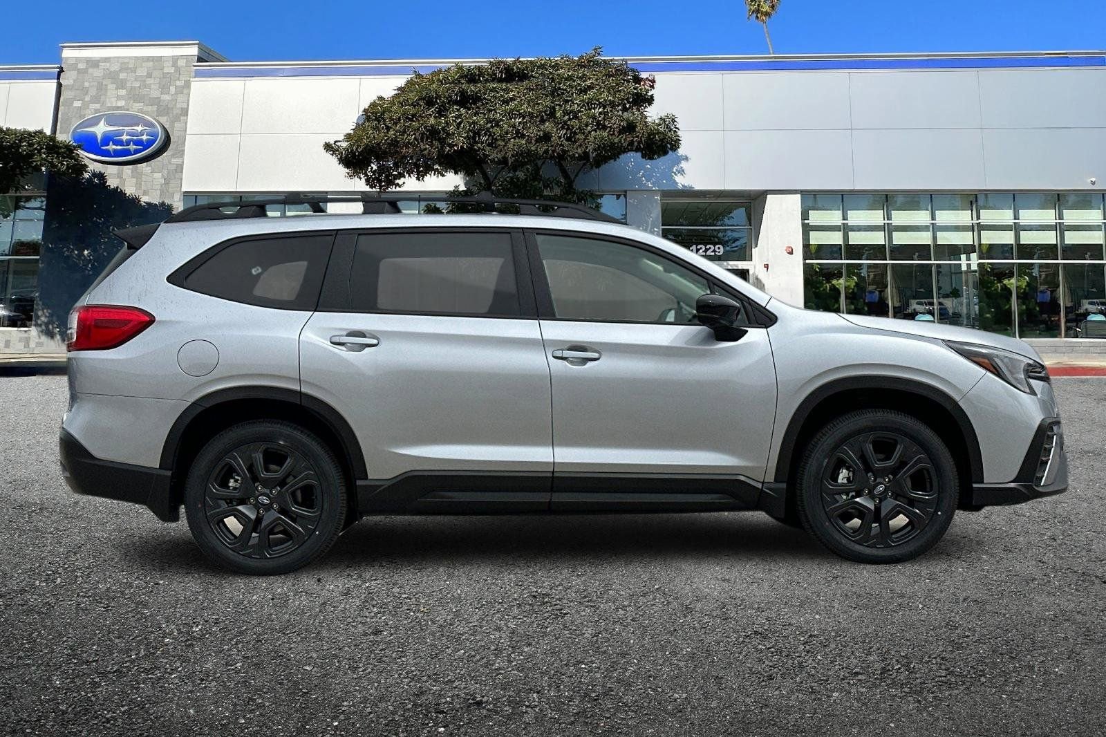 New 2026 Subaru Ascent Bronze Edition image 3