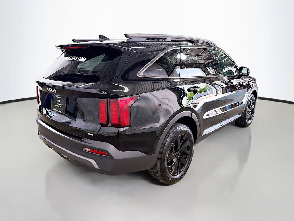 Used 2023 Kia Sorento S w/ Panoramic Sunroof Package AWD/4WD image 10