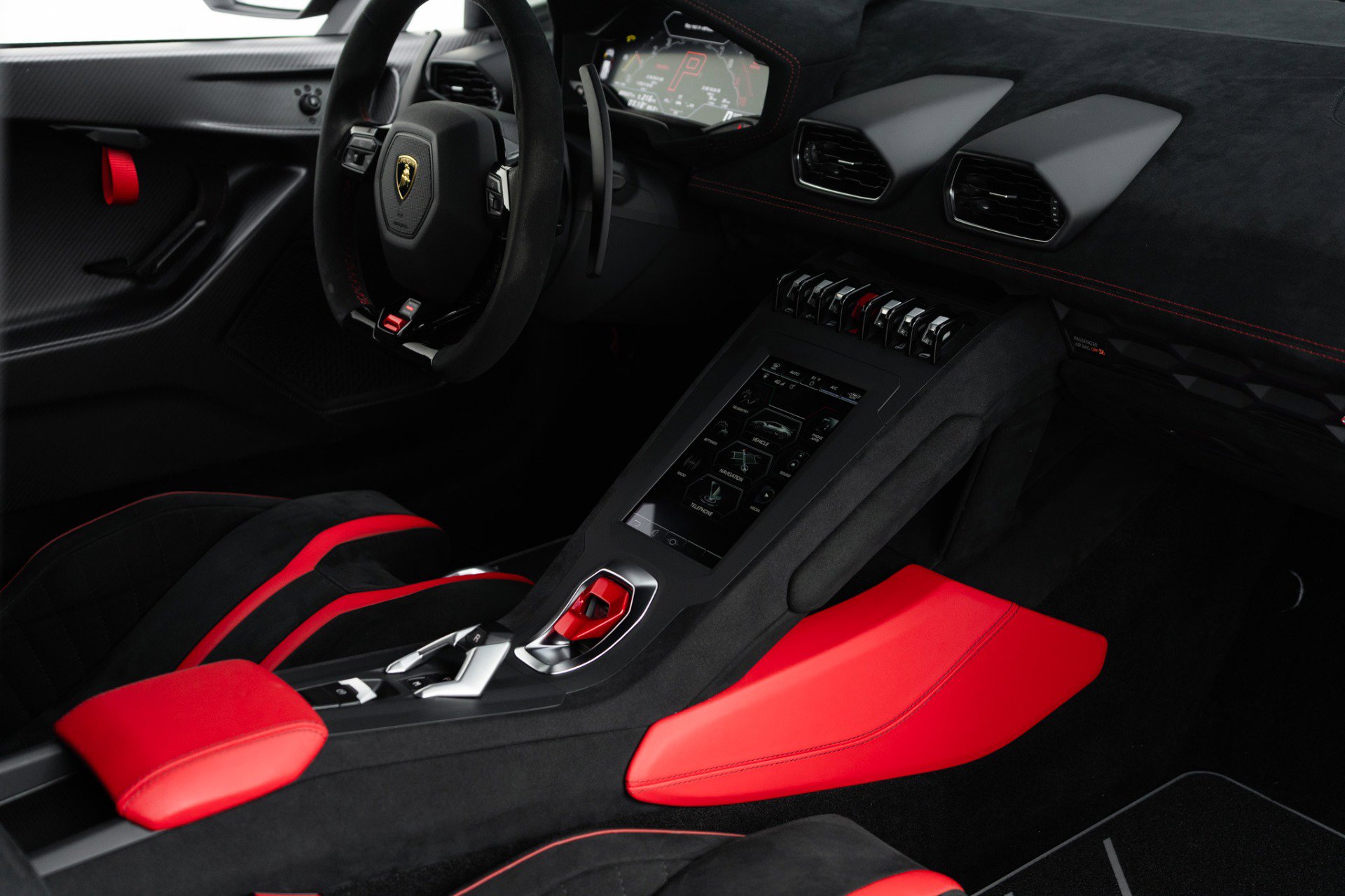 Used 2022 Lamborghini Huracan STO image 19