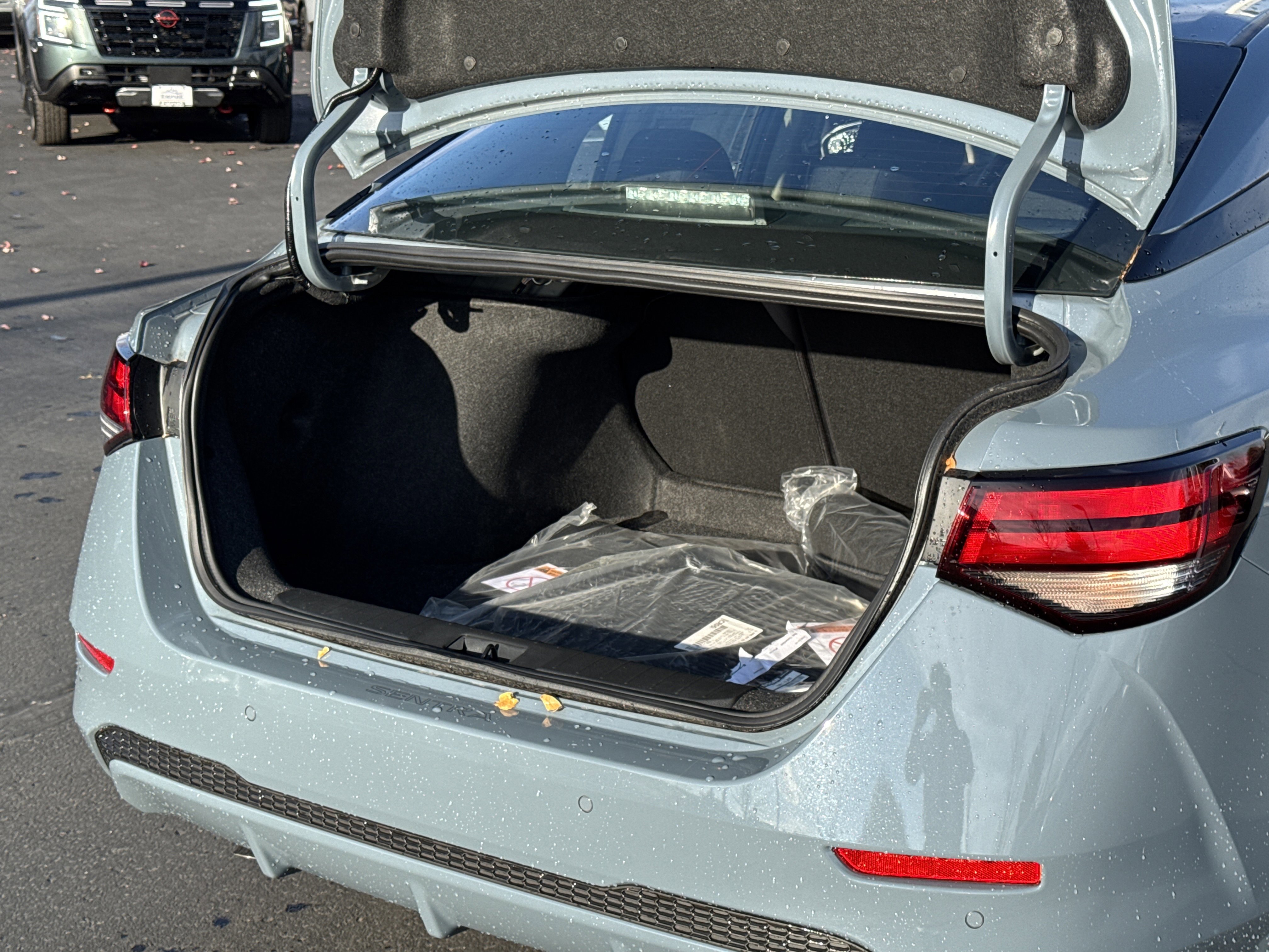 New 2025 Nissan Sentra SV image 7